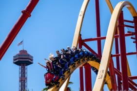 Knott’s Berry Farm owner Cedar Fair and Magic Mountain owner Six Flags agree to an $8 billion merger of equals that combines the two companies into a North American amusement park juggernaut.